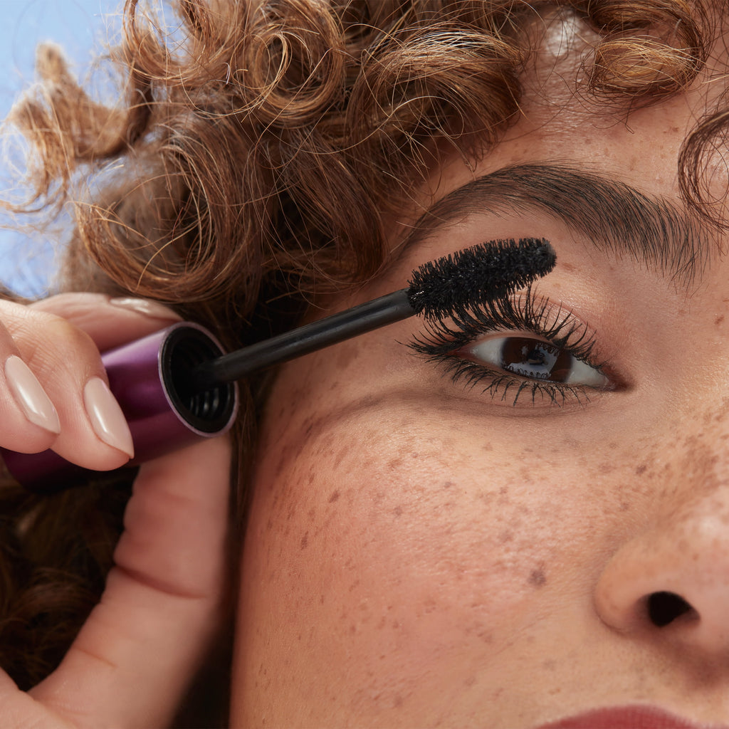 COVERGIRL Simply Ageless Lash Plumping 3-in-1 Mascara, 115 Dark Brown, 0.4 fl oz