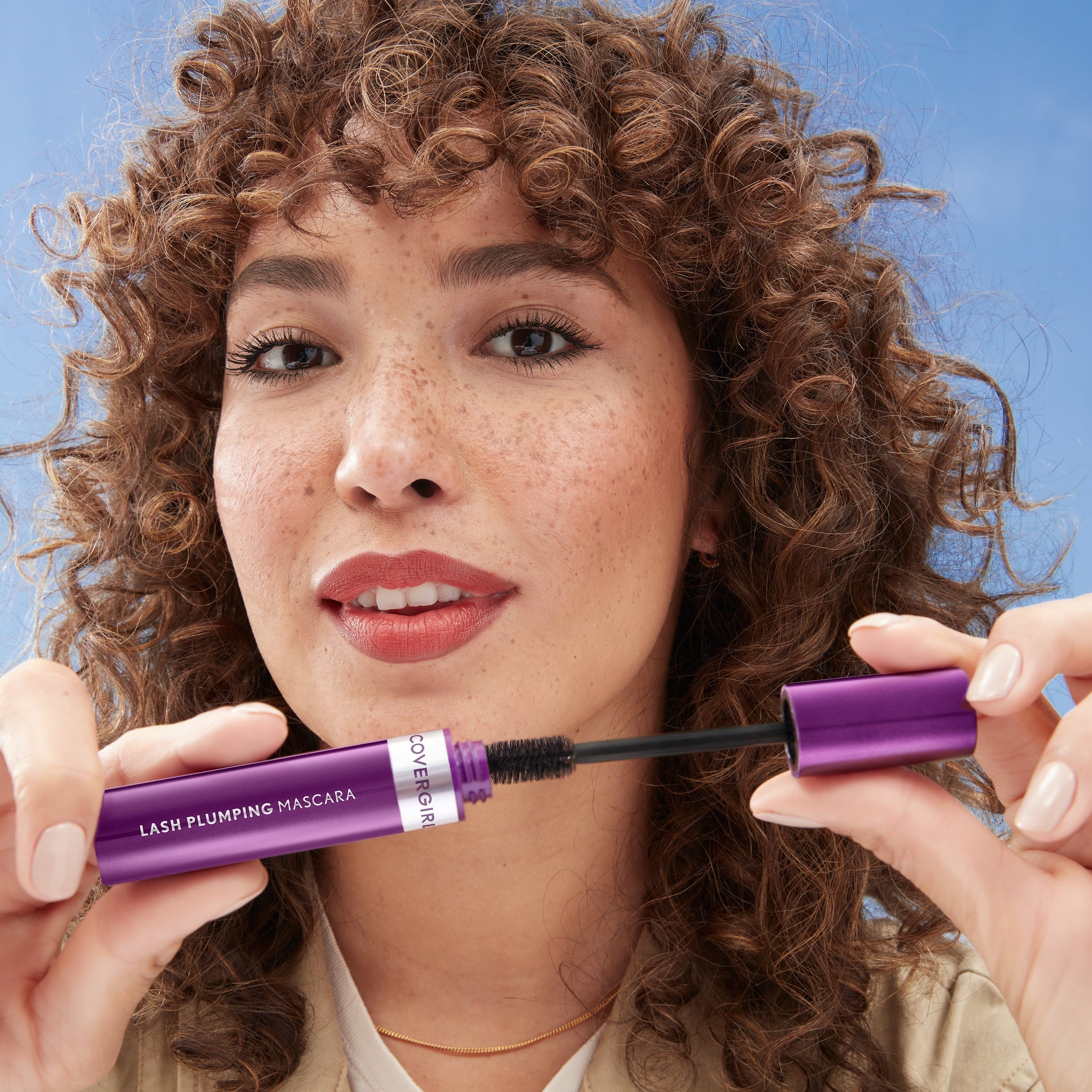 COVERGIRL Simply Ageless Lash Plumping 3-in-1 Mascara, 105 Black, 0.4 fl oz